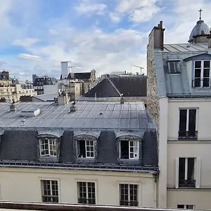 Cosy In The Heart Of / Marais Paris